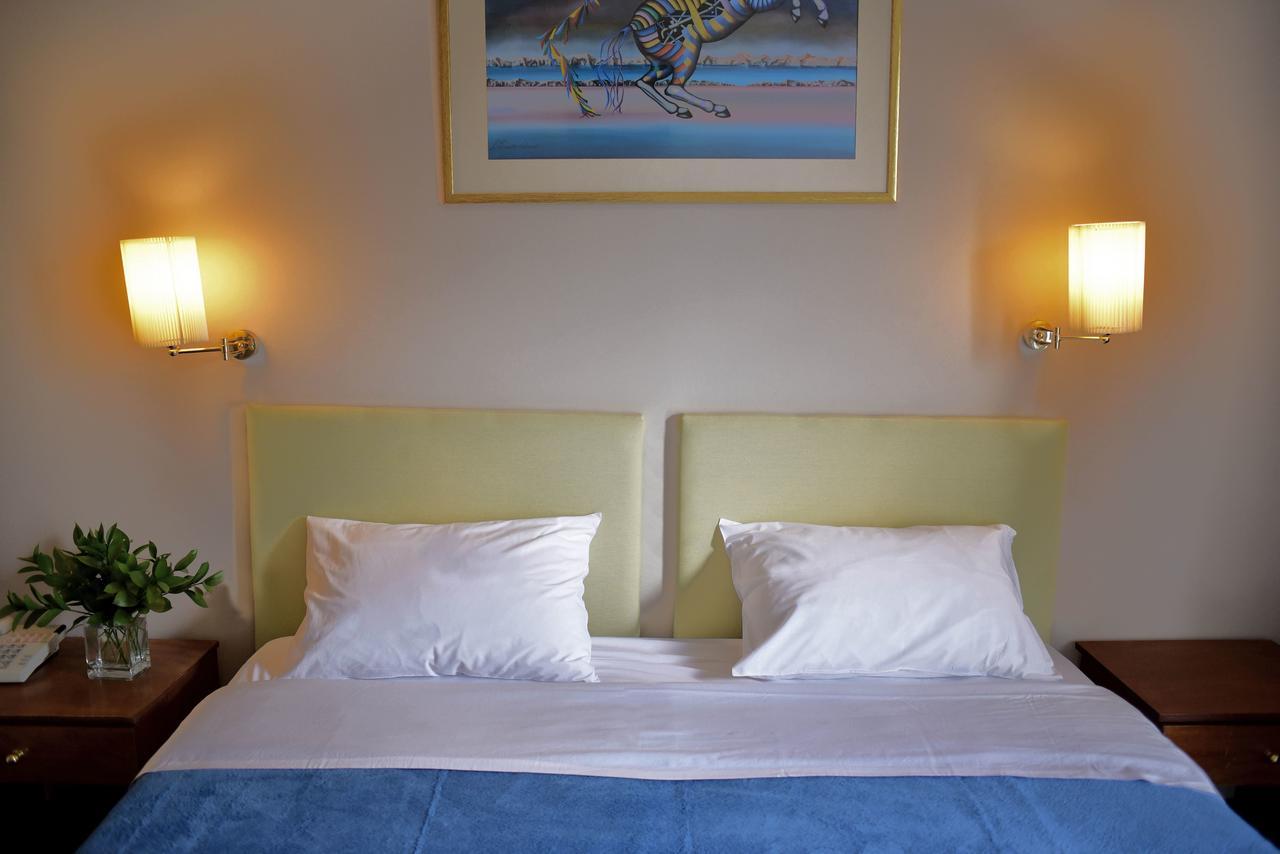Karystion Hotel Karystos  Buitenkant foto